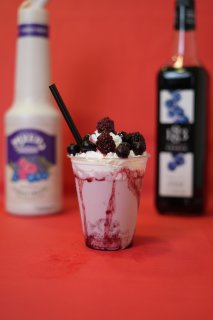 verry berry milkshake